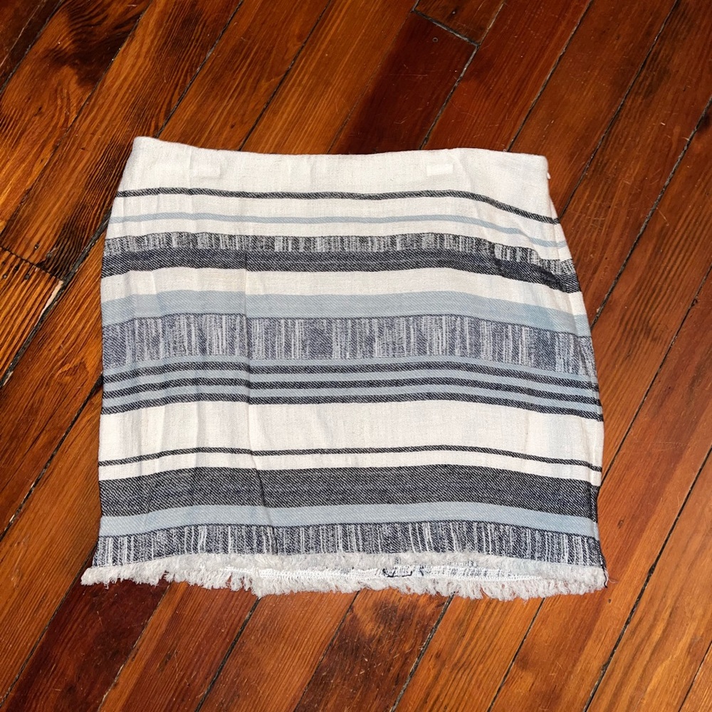 Abbeline striped blue and ivory mini skirt w side zipper, bottom fringe detail